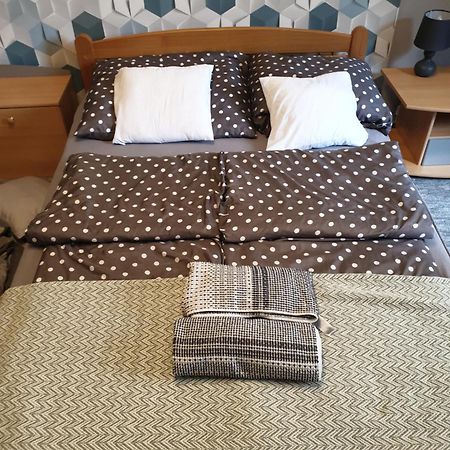 Dora Apartman Best Location & Free Parking Дебрецен Экстерьер фото