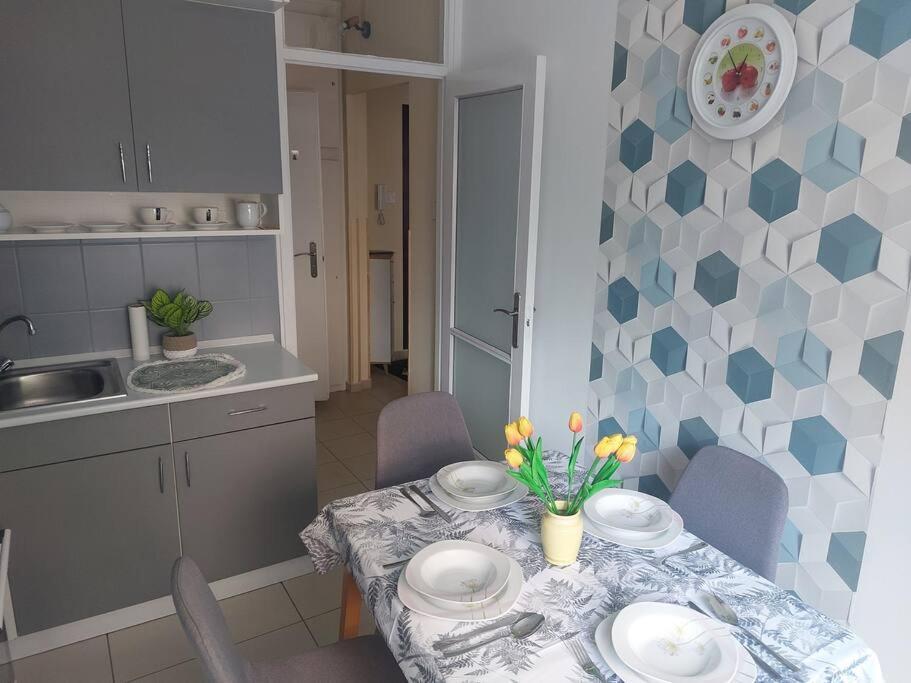Dora Apartman Best Location & Free Parking Дебрецен Экстерьер фото